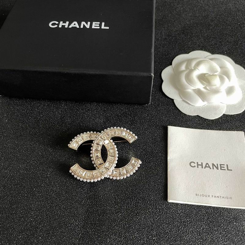 Chanel Brooch 07yxs62